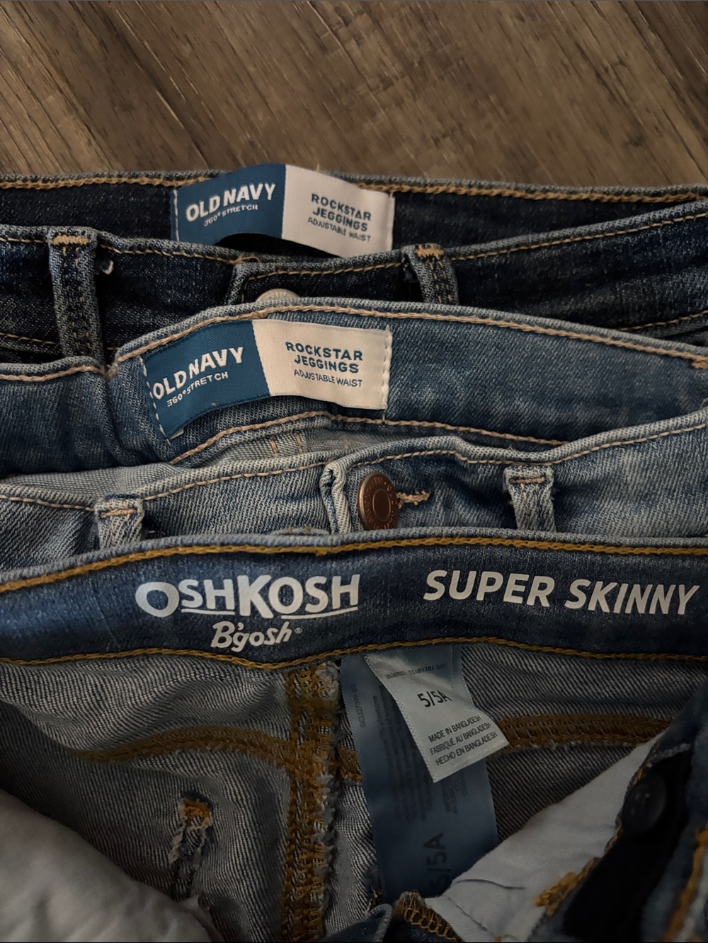 Bundle of girls jeans - Picture 2 of 2